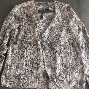 Guess snakeprint blouse